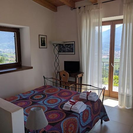 B&B Le Tre Chiavi Isera Buitenkant foto