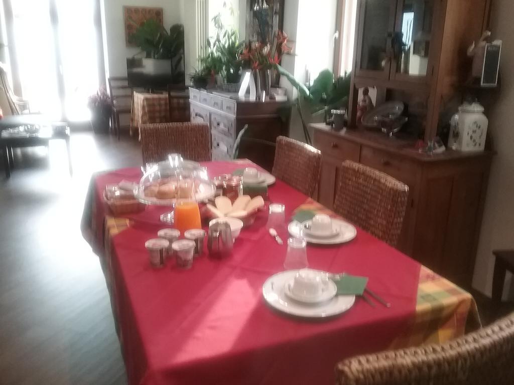 B&B Le Tre Chiavi Isera Buitenkant foto
